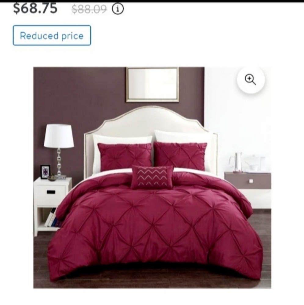 SOLD Queen Pinch-Pleat Ruffled Duvet Cover- Burgundy ❤